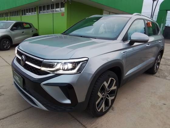VOLKSWAGEN TAOS 1.4 250 TSI TOTAL FLEX HIGHLINE AUTOMÁTICO